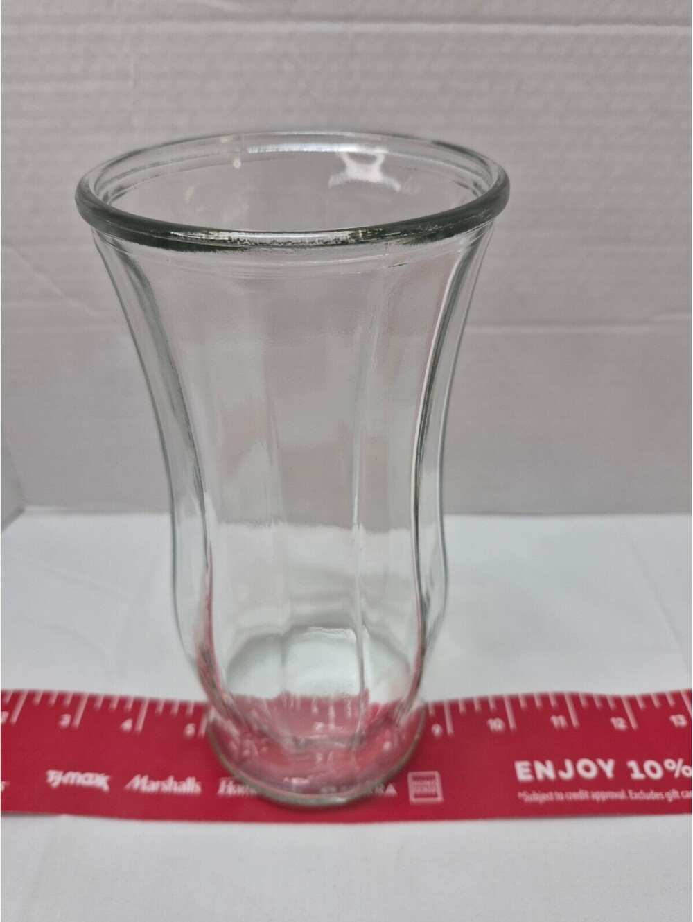 Clear Garcia Glass Group Vase with Fluted Design, Approx. 7 Inches Tall J89